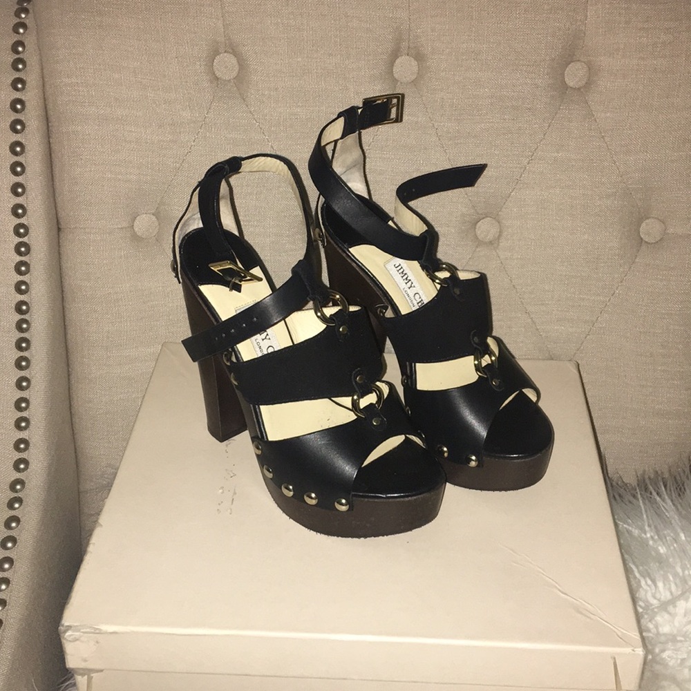 Super hot and trendy Jimmy Choo! ❤️ shoes